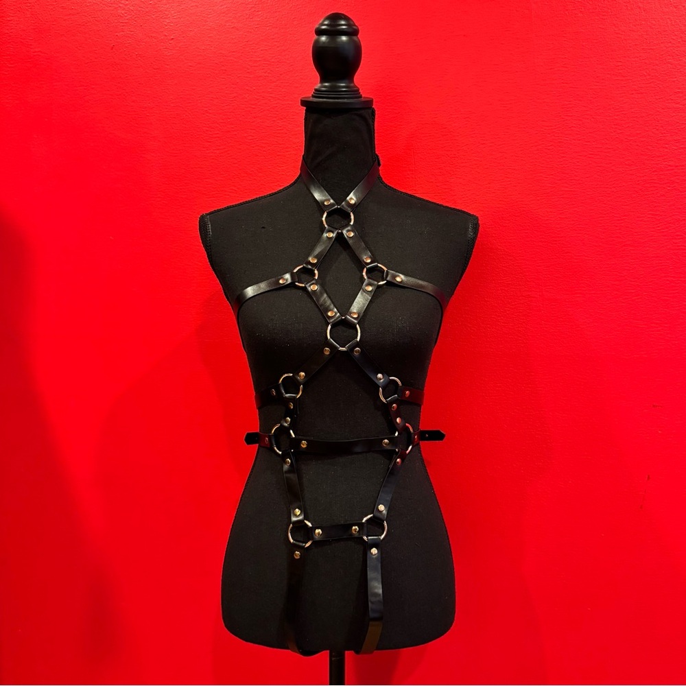 🖤 Black Leather Body Harness Bodysuit